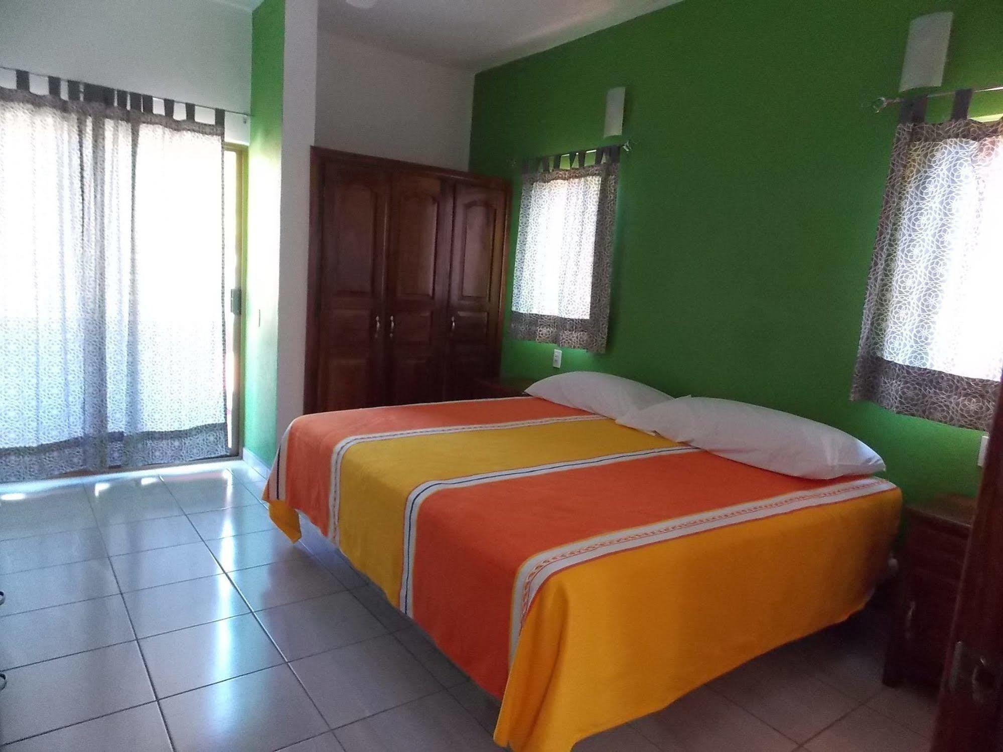 Hotel Bahia Barra de Navidad Exteriér fotografie
